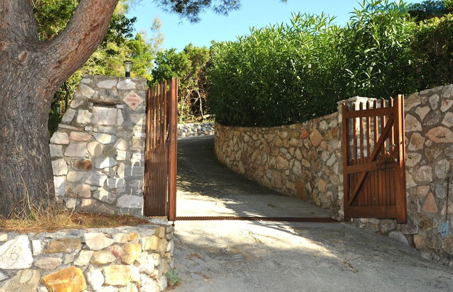 Villa Enfola - Photo 16