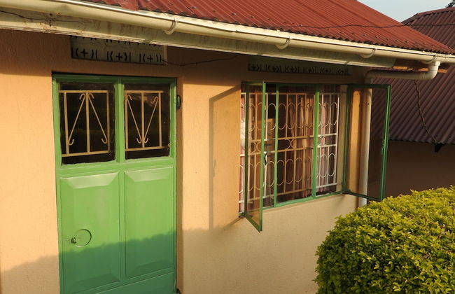 Green Village Apartments - Photo 12