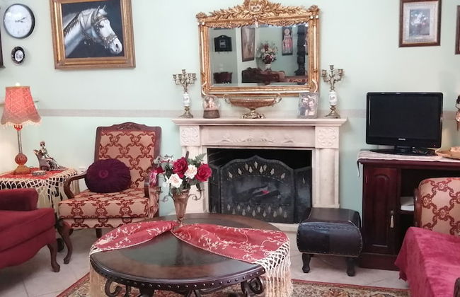 Helen's family home - Photo 20