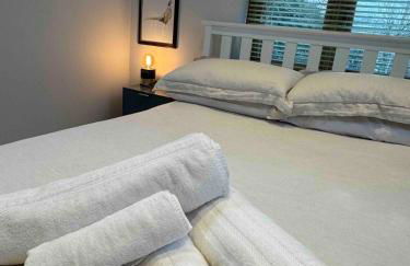 Private Countryside Annexe with Exclusive Wood Burner, Outdoor Hot Shower & Views - Foto 4