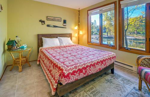 Lakefront Nekoosa Home Private Beach and Boat Dock! - Foto 11