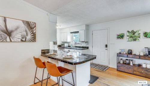 Milton Waterfront Home with Dock & Outdoor Kitchen - Foto 2