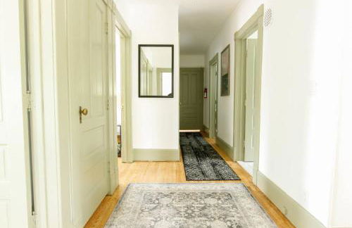 Expansive Victorian close to Saratoga Springs and Lake George - Foto 13