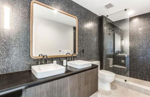 2 BR Lux Panoramic View - Rainey - Foto 16