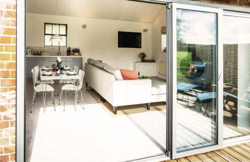 The Workshop by The Suffolk Cottage Collection - Photo 16