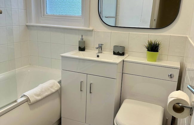 2 Bedroom House in Central Winchester - Foto 11