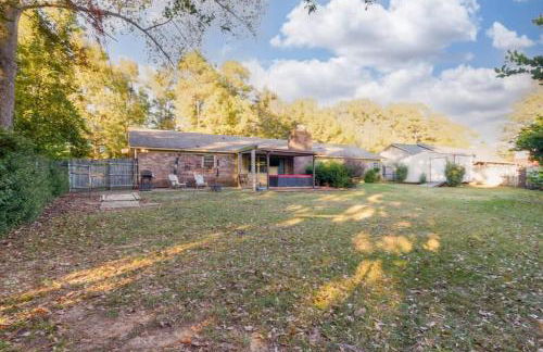 Gorgeous Alabama Home 4 Miles to Stadium Sleeps 8 - Foto 68