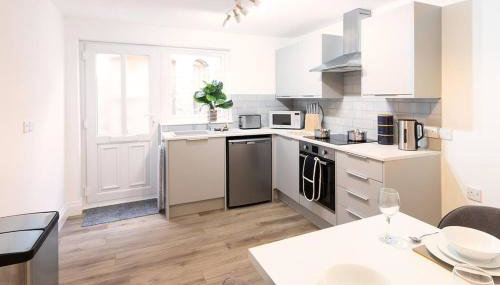 Stunning One Bed Flat at Dawe Luxury Suites - An Entire Apartment near Ely Cathedral & Train Station - The Perfect Base to Explore Ely, Cambridge, Norfolk & London - 2 Guests Max - Foto 3