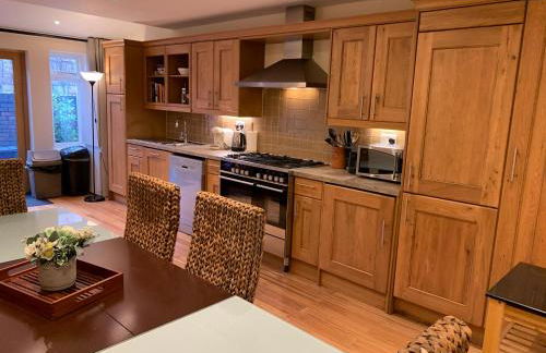 Notting Hill Townhouse 3BR all with ensuite bathrooms & garden and roof terrace - Foto 10