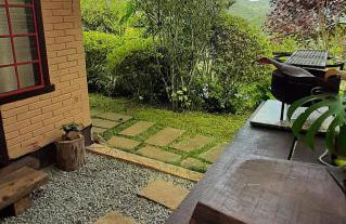 Chalé Pakere Montanha Lumiar - Conforto a mais de 1000 metros de altitude junto a natureza, wifi, piscina, sauna e água de nascente - locação do chalé sem prestação de serviços - Foto 16