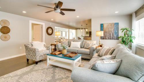 Charming Mountain Home Retreat Walk to Marina! - Foto 5