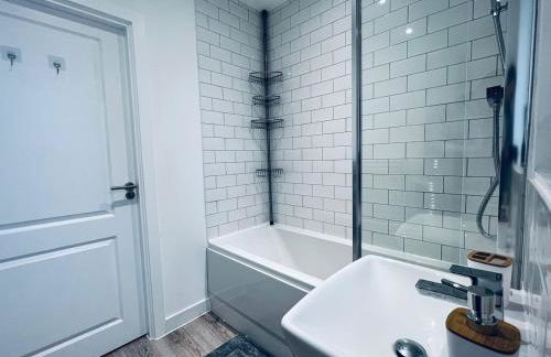 Luxury 2 bedroom flat for long stay - Foto 15