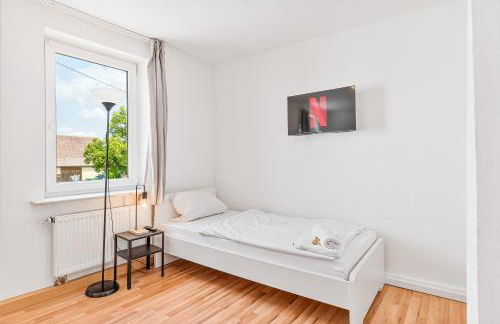 GÜNSTIGE Wohnung für Monteure in Merklingen, WiFi, Smart TV, Parkplatz - Foto 1