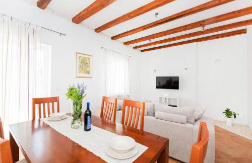 Vila Nira Radonić - Foto 11