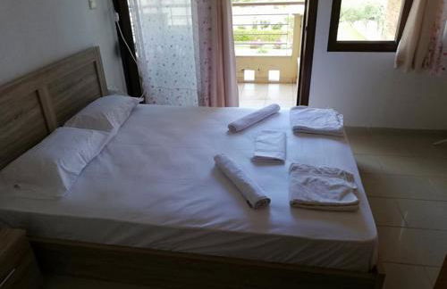 Μaisonette of 6 persons, 50 meters from the sea - Foto 4