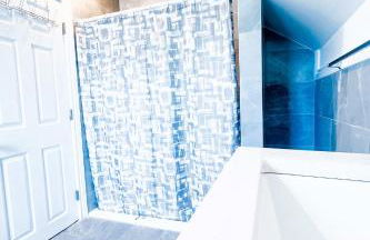 Perfect 6BR Stay Near Niagara Falls & Attractions - Foto 27