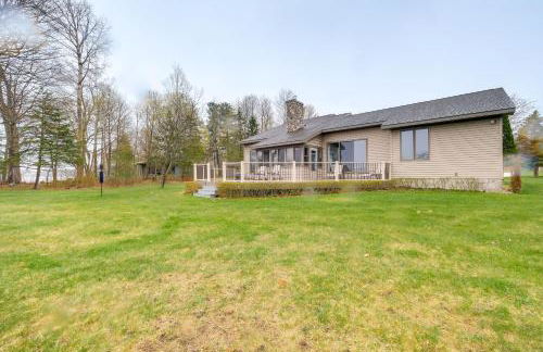 Cadillac Vacation Rental with Dock on Lake Mitchell! - Foto 26