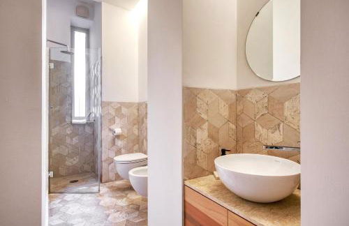 Just Urban Stays - Bilocale con Spazio Esterno - 10 min Duomo in tram - Foto 7