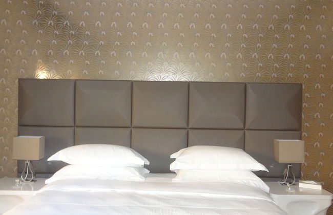 Augustana House - Photo 16