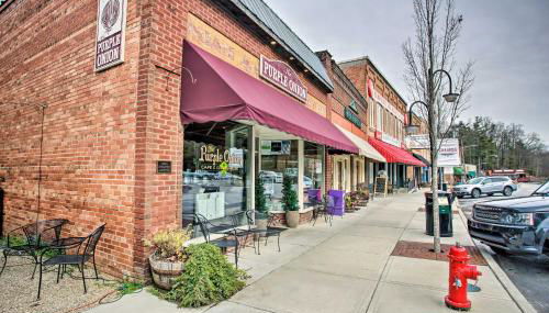 Walk to Main Street Eats Remodeled Saluda Apt - Foto 3