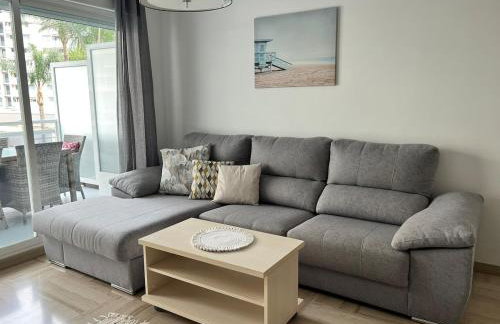 Modern apartment with a big pool and free parking - Photo 6