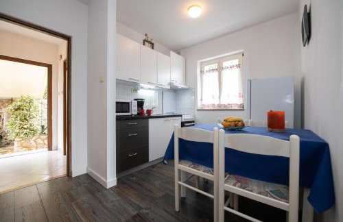 Ika Blue Studio - Photo 24