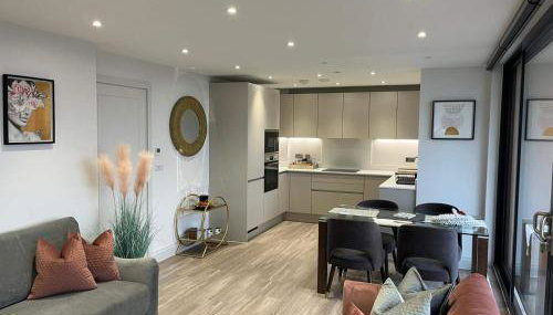 Stunning Sea View Two Bed Two Bathroom Apartment - Foto 5