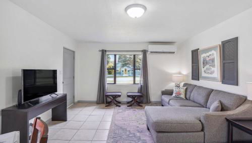 6 Mi to Downtown Orlando Quiet Home with Sunroom - Foto 2