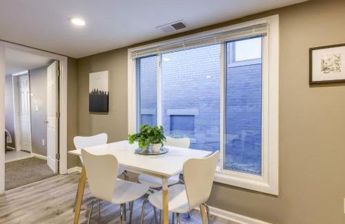 Cozy Newport Cottage Near Stadiums and Downtown - Foto 8