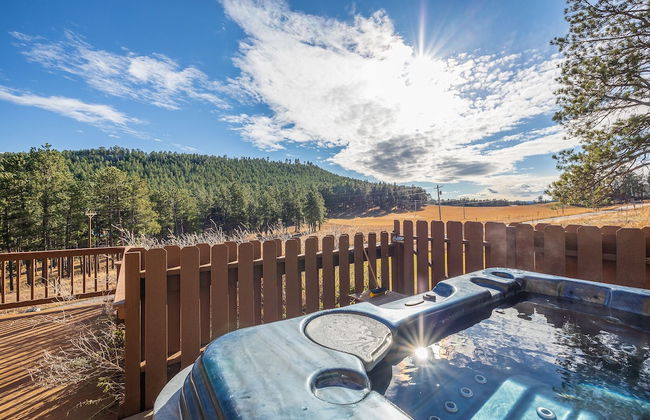 Peaceful Pines 5 BR Home with Jacuzzi - Foto 29