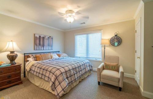 Riverfront home within walking distance of Helen - Foto 7