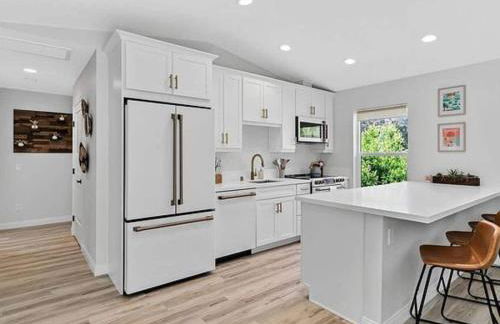 The Quaint Cardiff Hideaway with Pak N Play - Foto 1