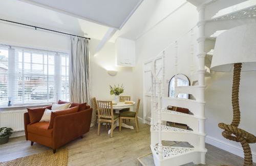 “The Sleepers Cottage” 2-6 people w/ free parking - Photo 4