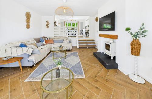 Luxury Beach Stay with Hot Tub - Foto 5