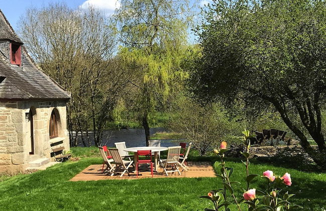 Mill in Brittany by River Aulne With Kayaks - Foto 34