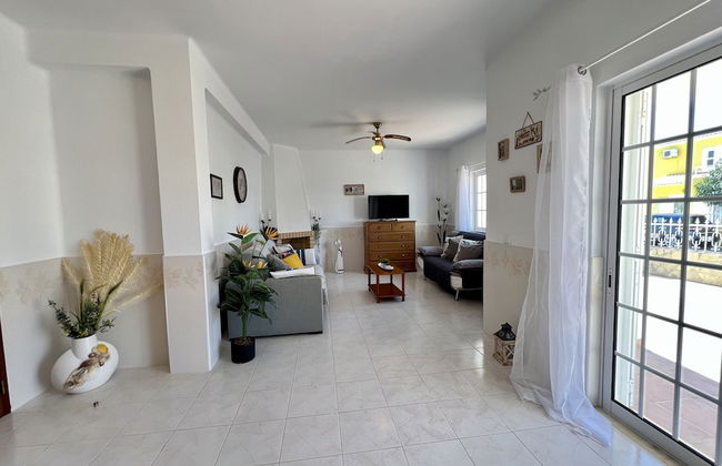 Pêra Stylish Villa With Pool by Homing - Foto 22