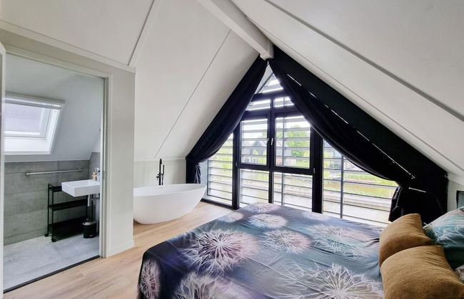 Luxurious Detached Water Villa With Jetty - Foto 7