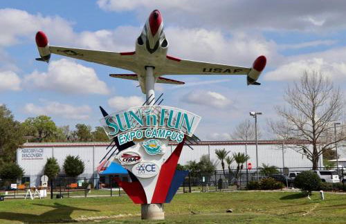 Elegant Auburndale Rooms Near the Speedway & Lake - Foto 26