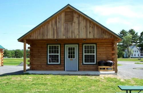 Homey Cabin Rentals Nestled in Nature along Kennebec River, Maine - Foto 1