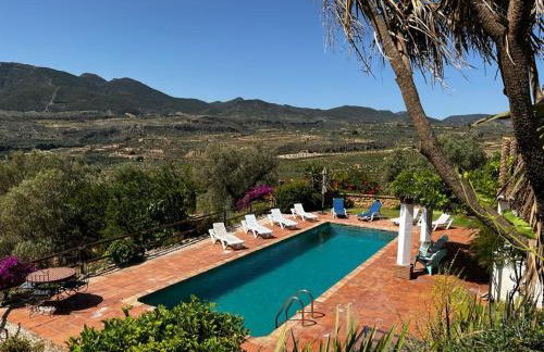 Traditional Farmhouse; large pool,gardens & views. - Foto 10