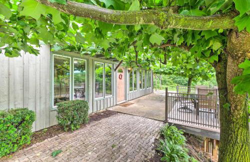 Mimis Place about Ohio Countryside Duplex with Deck - Foto 22