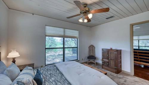 Stunninghome on The Blanco River - Foto 1