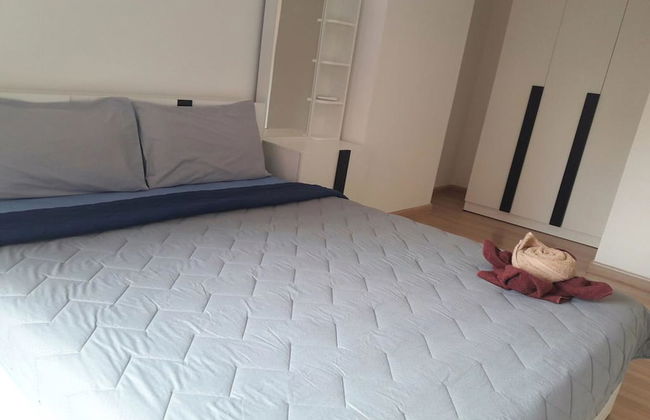 Chateau In Town By Renvio - Photo 10