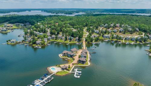 Balcony and Community Perks Lake Martin Condo! - Foto 4