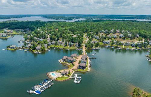 Balcony and Community Perks Lake Martin Condo! - Foto 4