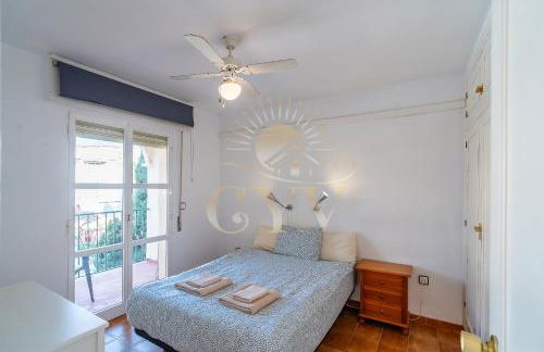 CYV Simple living near beach w pool in Fuengirola - Photo 2