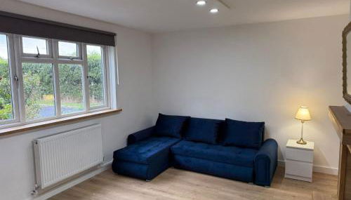 4 Bed House - Sleeps 10 - Pets - Parking - Wifi - Foto 5