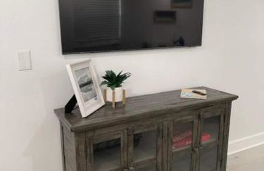 Charming 1-Bedroom Oasis in the Heart of Downtown - Foto 40