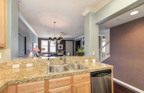 Elegant Natomas Town-home For Business Travelers - Foto 17