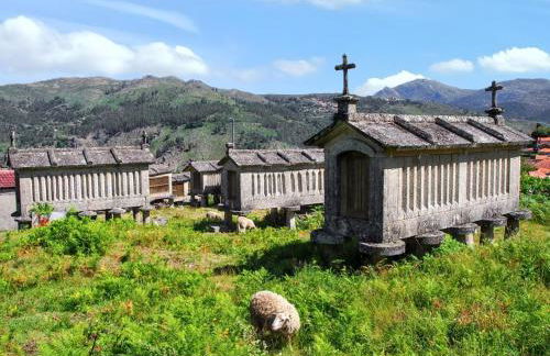 Comfortable house in Lindoso, stunning mountain view - Foto 13